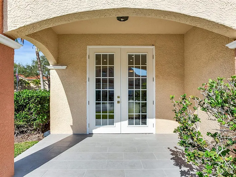 6302 Vista Verde Dr E — Photo 45