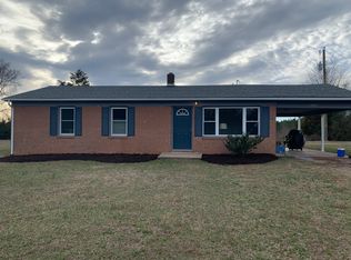 1053 Carr Ln, Halifax, VA 24558