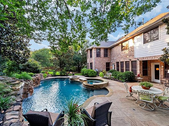 2nd image of 712 Berkshire Hill Dr