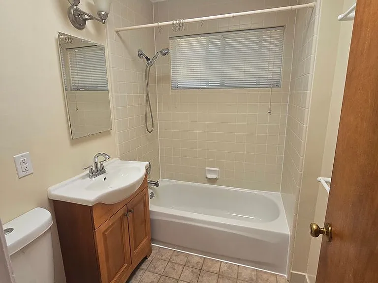 421 Golden Gate Ave — Photo 6