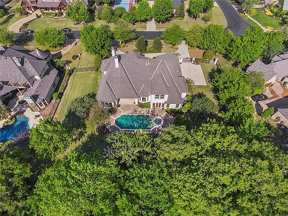 2nd image of 1827 Broken Bend Dr