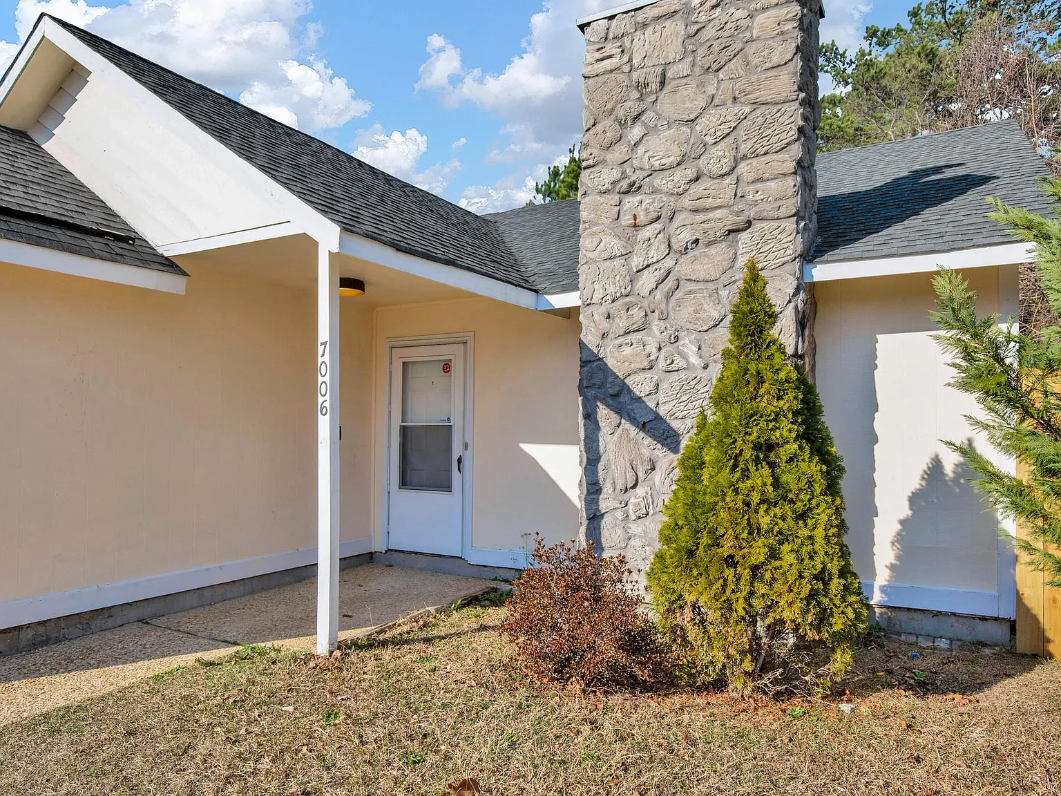 2 bed, 1100 sqft, $1,500 — Photo 4