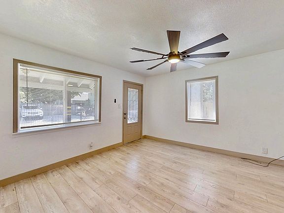 5th image of 1825 Roy Ave
