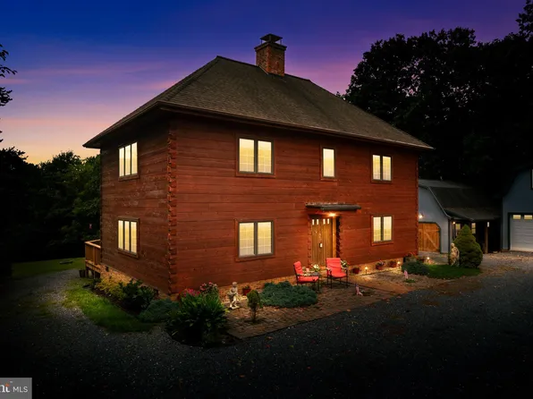 318 Cabin Hill Ln, Mount Jackson, VA 22842