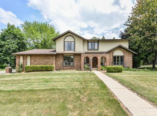 3890 Penberton Dr, Ann Arbor, MI