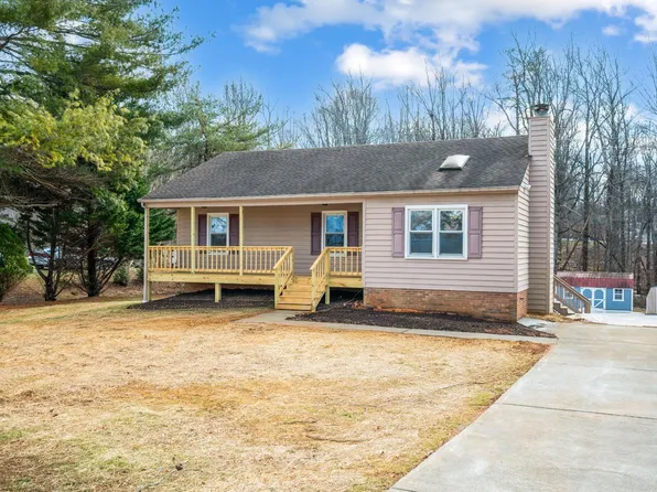 636 Willow Oak Ter, Forest, VA 24551