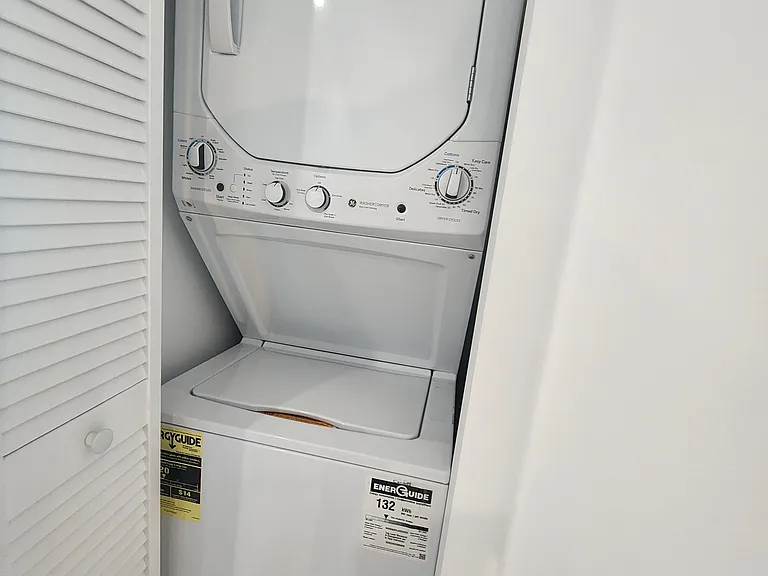 6061 Fulton Ave #4 — Photo 9