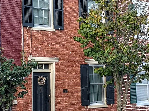 227 W South St, Carlisle, PA 17013