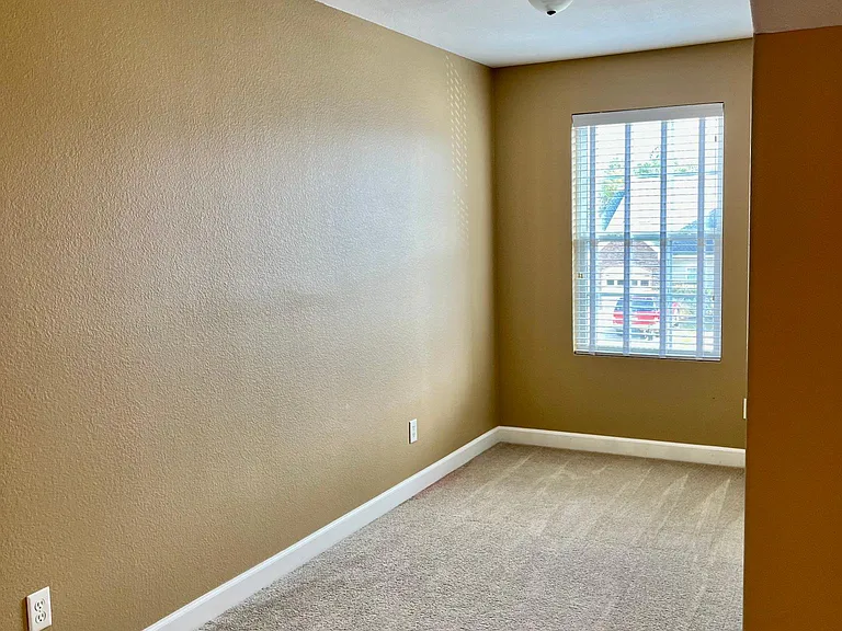 121 Shepards Way — Photo 14