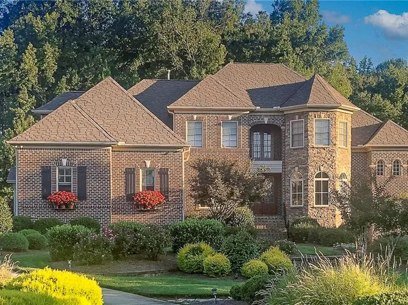 5678 Green Dale Ct, Summerfield, NC 27358