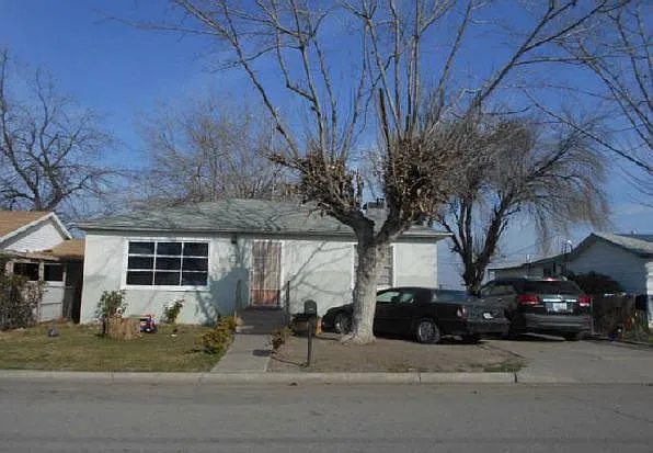 264 W 4th St photo 1