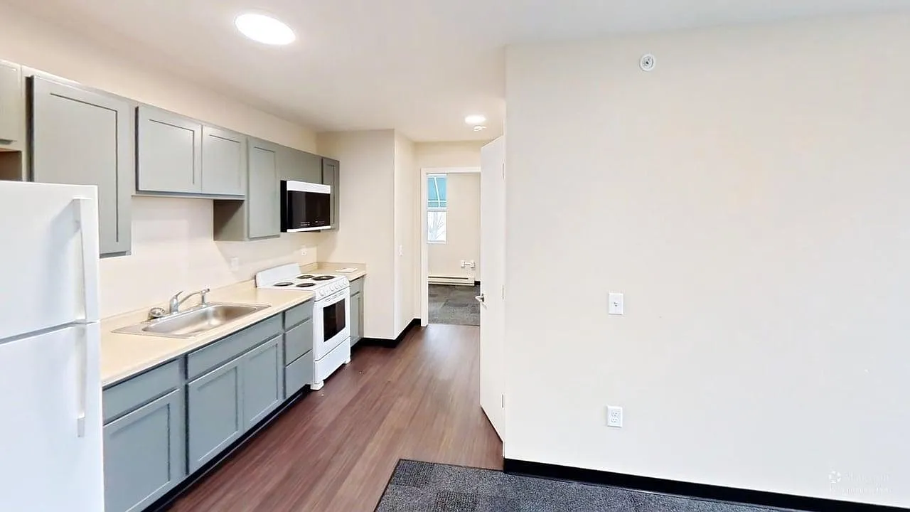 1605 Schmedeman Ave — Photo 3