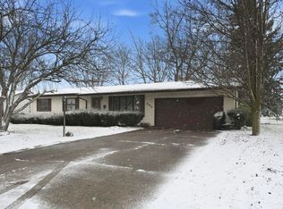 104 S Park Ln, Butler, IN 46721