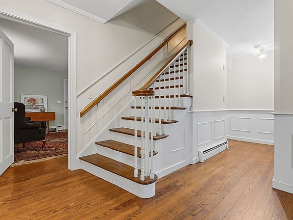 5th image of 11 Pickman Rd