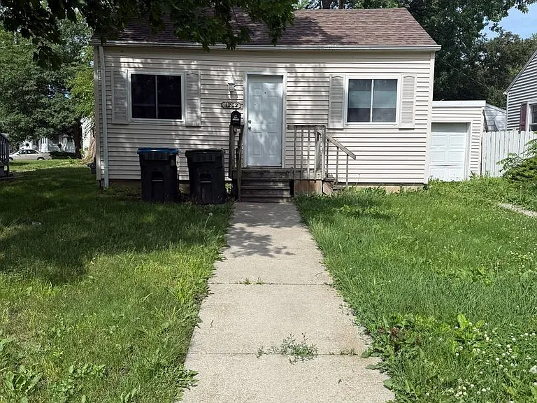 1202 S 20th St — Photo 1