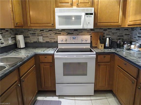4th image of 15590 Ocean Walk Cir APT 315