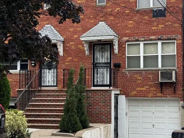 52-72 71st Street, Maspeth, NY 11378
