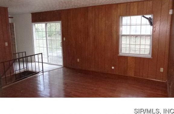 4th image of 8904 Woestboul St