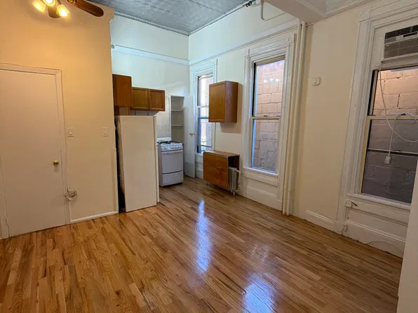 171 Norman Avenue image 1 of 6