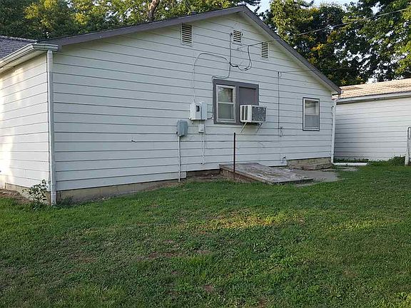 3rd image of 1212 Clay St