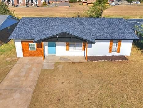4th image of 8417 NE 34th Pl