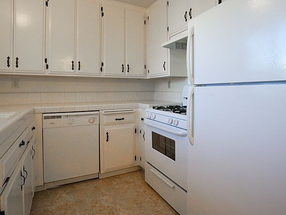 3rd image of 1263 Pennsylvania Ave APT 3
