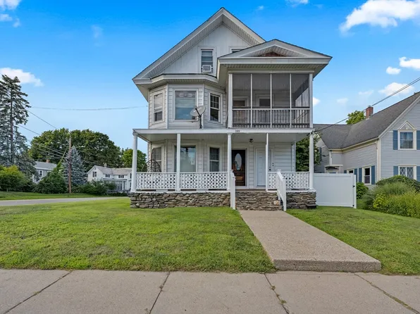 189 Walnut St, Leominster, MA 01453