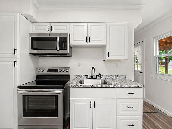 5th image of 616 Pillow Ave