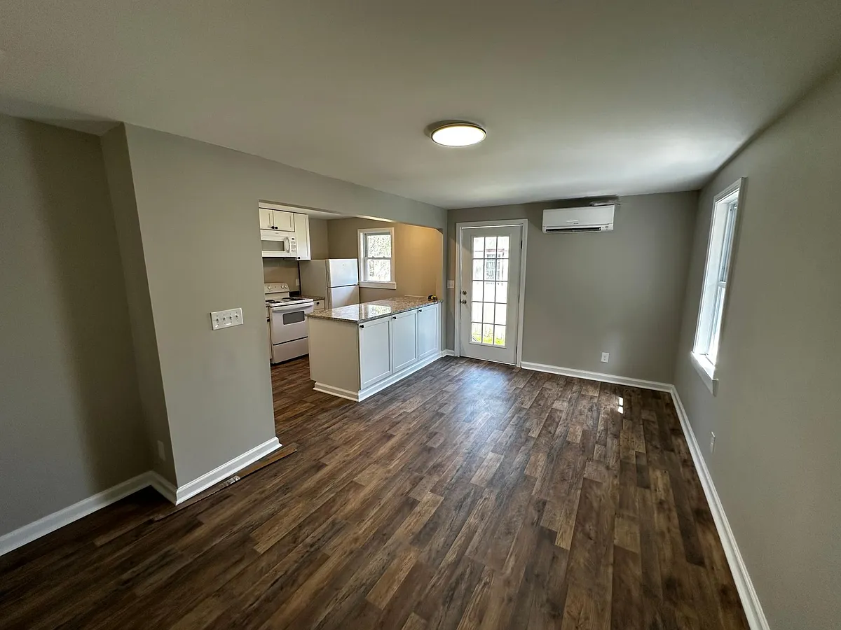 Building Photo - 1818 Lisa St #B