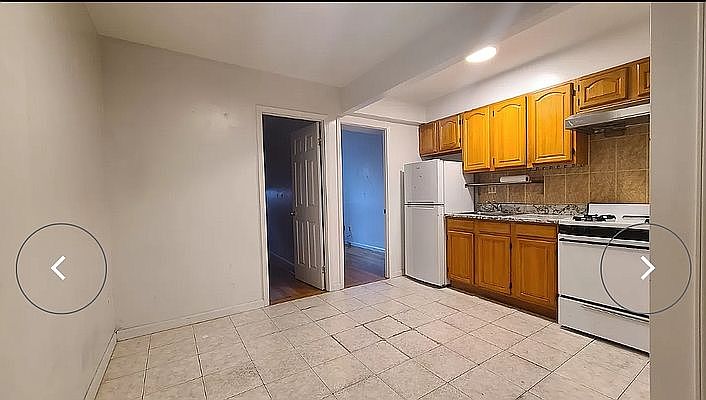 1st image of 25 Orchard St APT 300