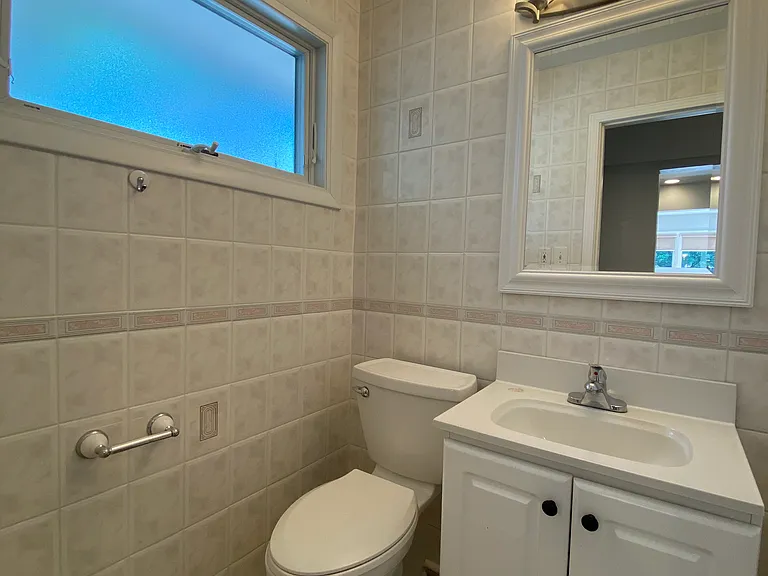 8143 Howard Ave — Photo 20