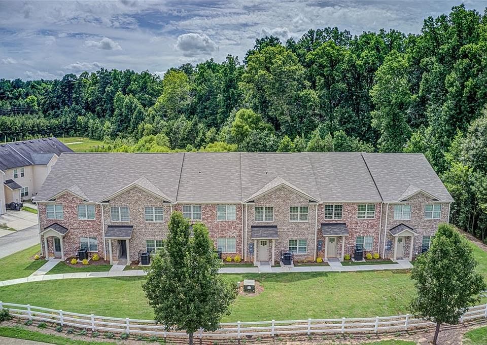 2nd image of 3363 Hidden Stream Ct