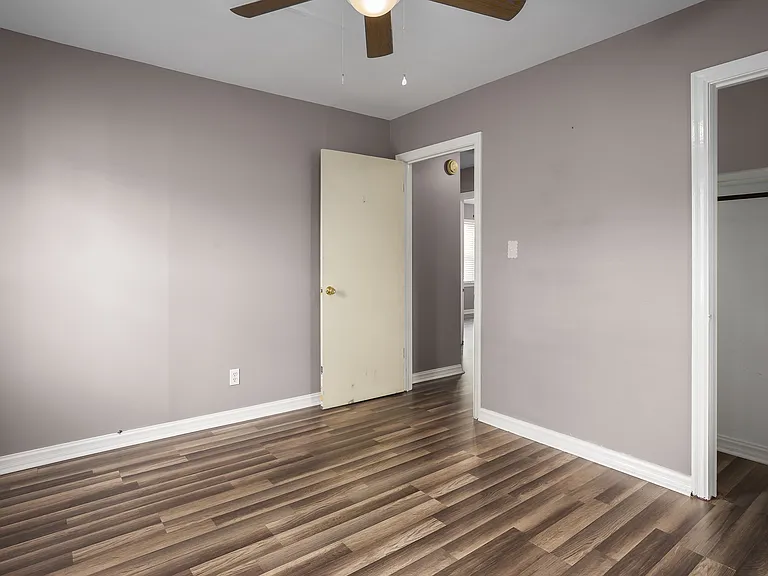 4126 Eastwood Dr — Photo 10