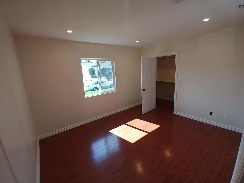 2nd image of 491 Leigh Ave
