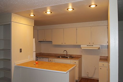 2nd image of 1501 30th St SE APT 101