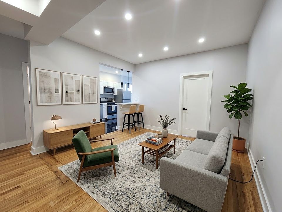 1st image of 17 Dewitt Rd #409