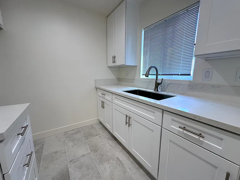 4727 Kester Ave #104 — Photo 8