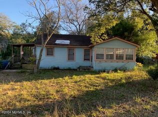 9762 Arnold Rd, Jacksonville, FL 32246