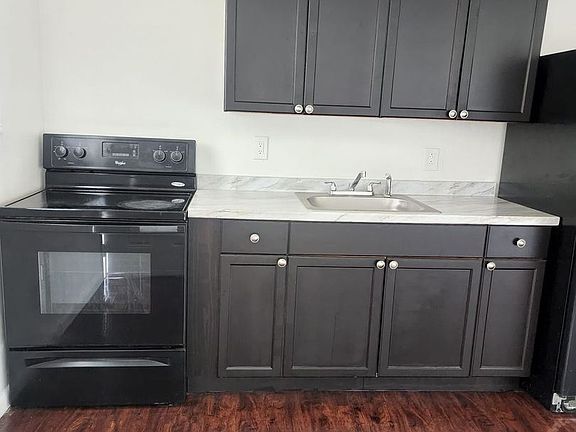 3rd image of 1646 NW 2nd St APT O5