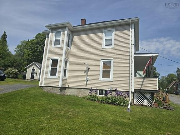3rd image of 88 Saint Andrews St Lot 10