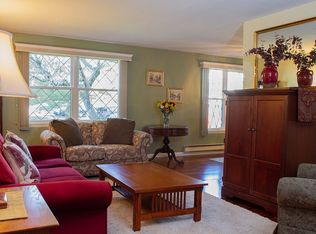 366 Sierra Vista Ln, Valley Cottage, NY 10989