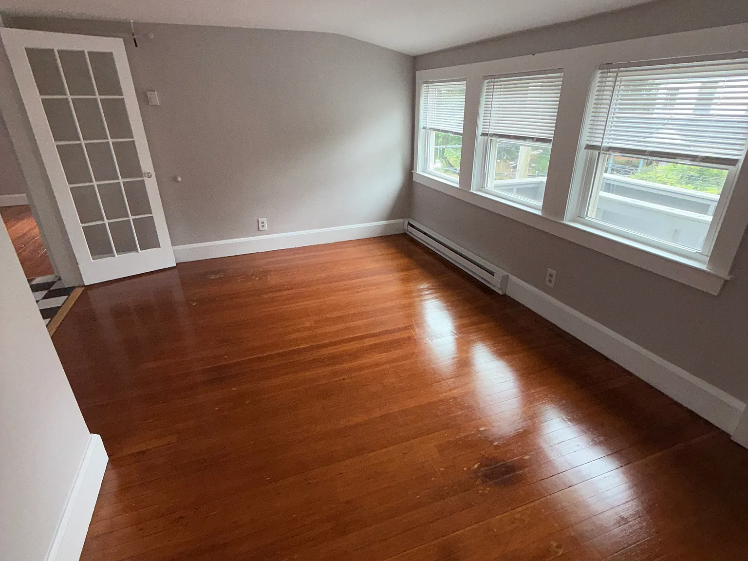 1 bed, 875 sqft, $2,200 — Photo 2