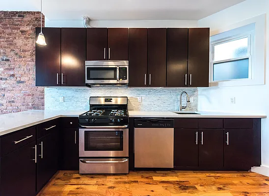 Rented by Nooklyn NYC LLC | media 24