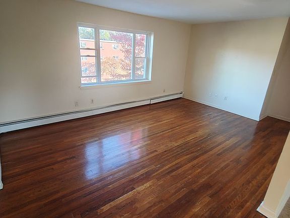 2nd image of 29 Annawan St #F6