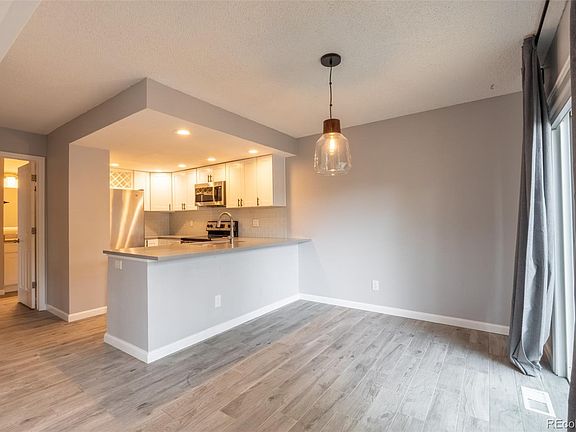 5th image of 8055 Holland Court #B