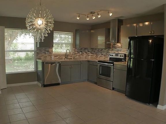 4th image of 506 Hummingbird Ct