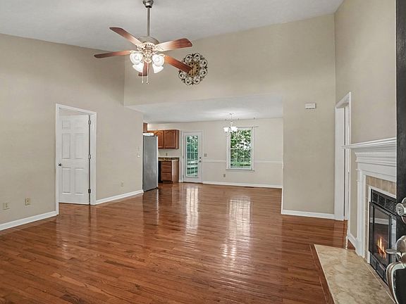 5th image of 852 Fitzpatrick Rd