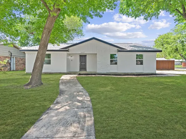 2027 Mars Dr, Garland, TX 75040