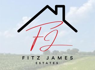 4943 Fitz James Xing #32, Highland, IL 62249