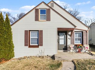 64 Pleasant Ave, Battle Creek, MI 49015